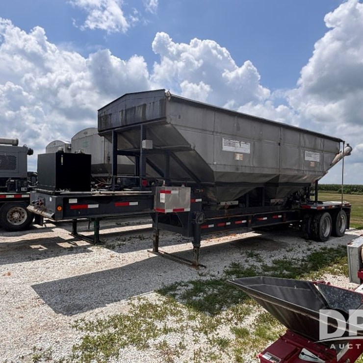 2005 MAGNOLIA TRAILER