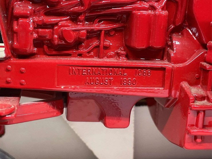 1/16-ih-1066-5-millionth-nib-ertl-image-9