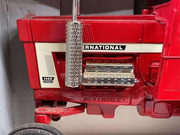 1/16-ih-1468-nib-ertl-image-10