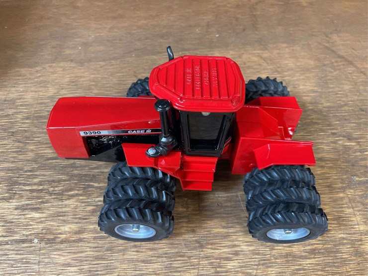 1/32-case-ih-9390-1997-collector-nib-sm-image-4