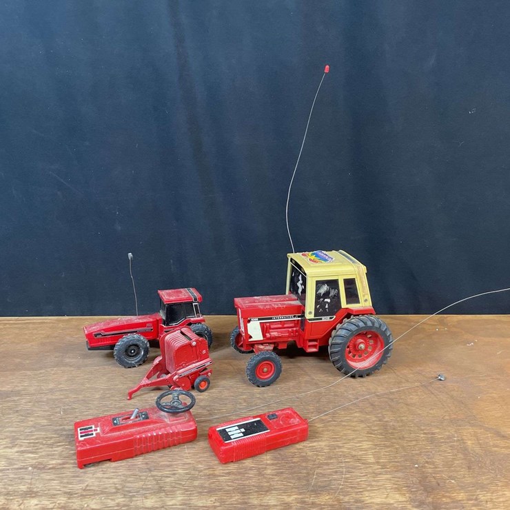(3) IH Tractors + Baler Ertl