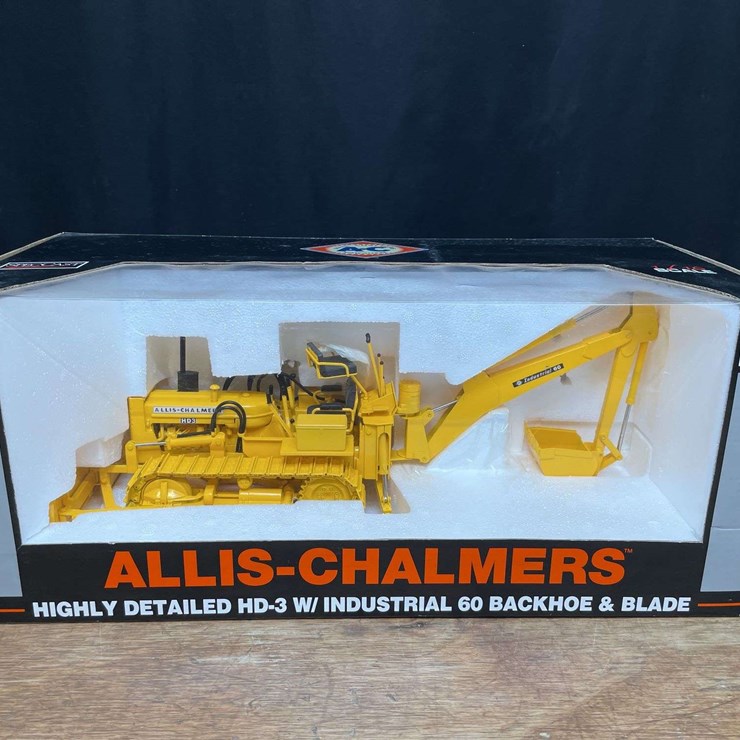 1/16 AC HD-3 Crawler Backhoe NIB SC