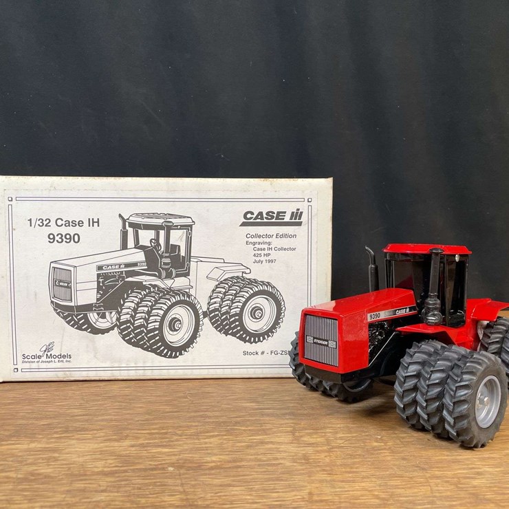1/32 Case-IH 9390 1997 Collector NIB SM