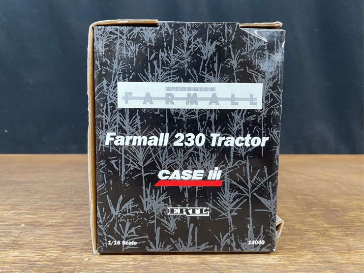 1/16-farmall-230-nib-ertl-image-5