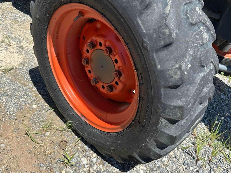 kubota-l2800-image-10