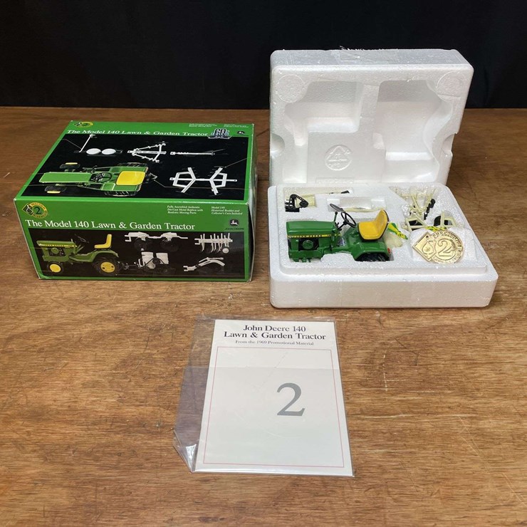 1/16 John Deere 140 L&G Set Precision NIB Ertl
