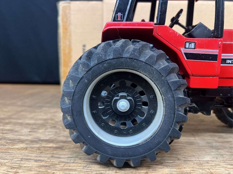 1/16-ih-5488-nib-ertl-image-2