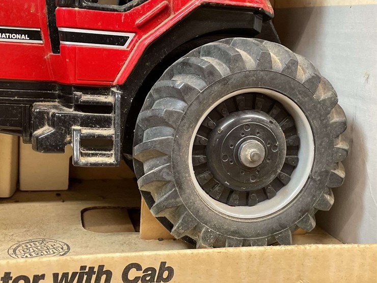 1/16-case-ih-magnum-7120-nib-ertl-image-12