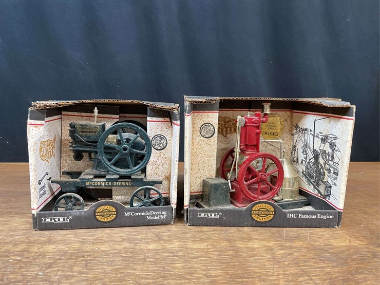 (2)-mccormick-deering-+-ihc-engines-nib-ertl-image-1
