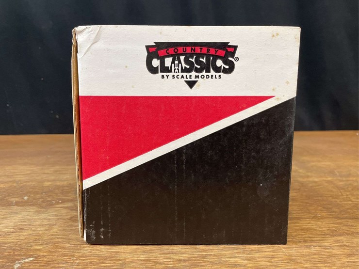 1/16-case-ih-4230-nib-sm-image-5