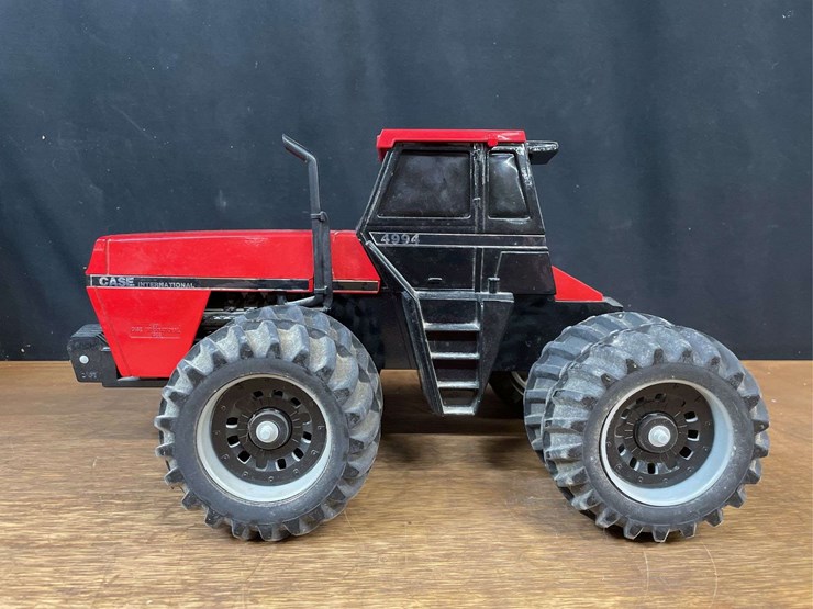 1/16-case-ih-4994-collector-nib-ertl-image-3