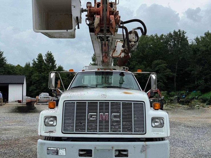 1999-gmc-7500-image-2