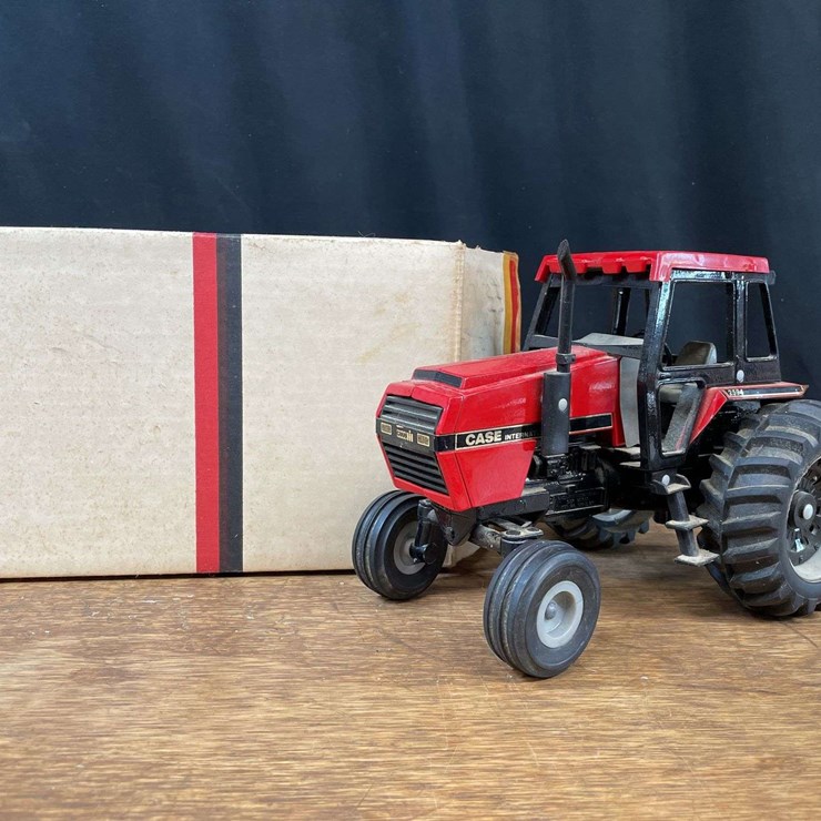 1/16 Case-IH 2594 Las Vegas NIB Ertl