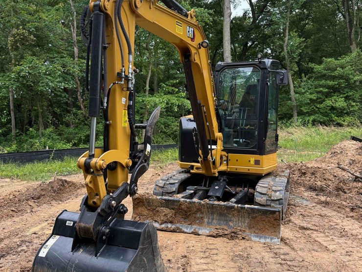 2024-caterpillar-305cr-image-1