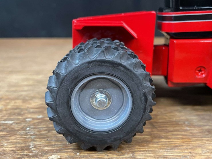 1/32-case-ih-9390-1997-collector-nib-sm-image-15