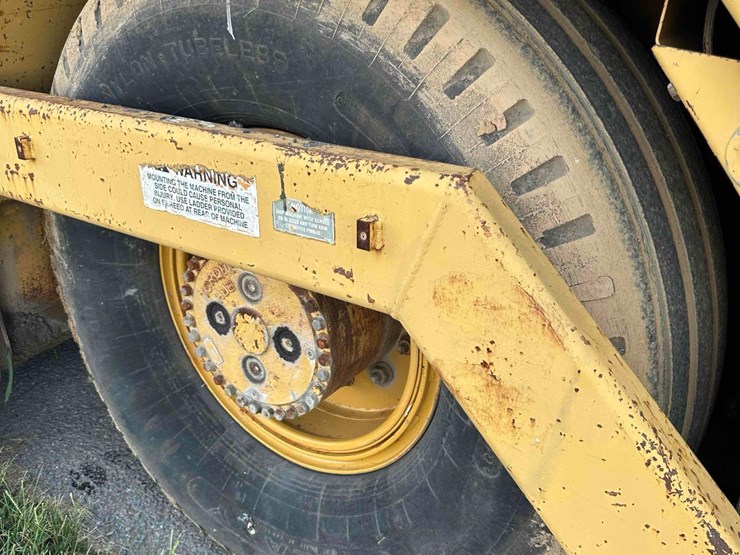 1998-caterpillar-ap-1000b-image-9