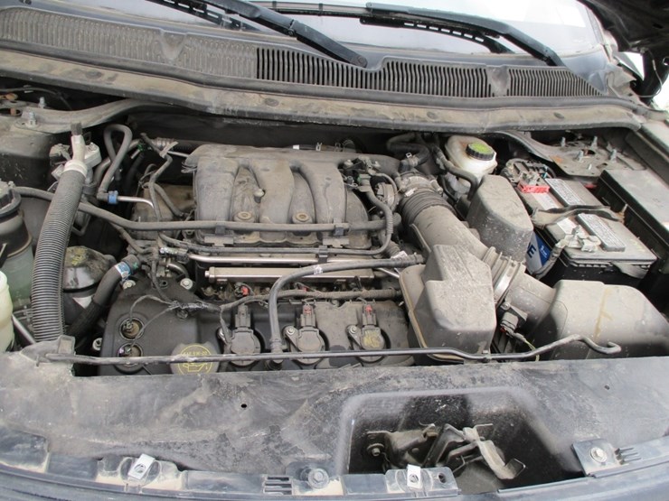 2014-ford-explorer-image-5