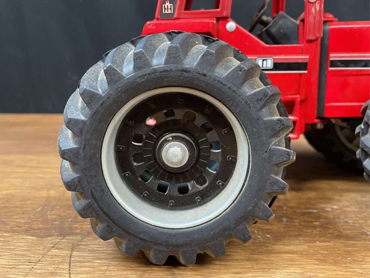 1/16-ih-7488-collector-ertl-image-16