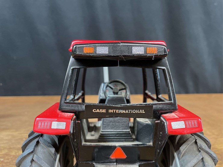 1/16-case-ih-maxxum-5130-kansas-city-nib-ertl-image-16