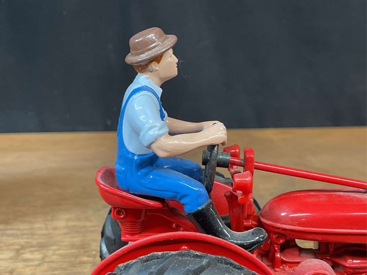 1/16-farmall-h-50th-anniversary-nib-ertl-image-14