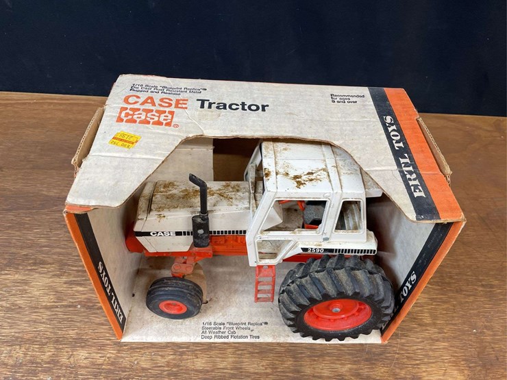 1/16-case-2590-nib-ertl-image-2