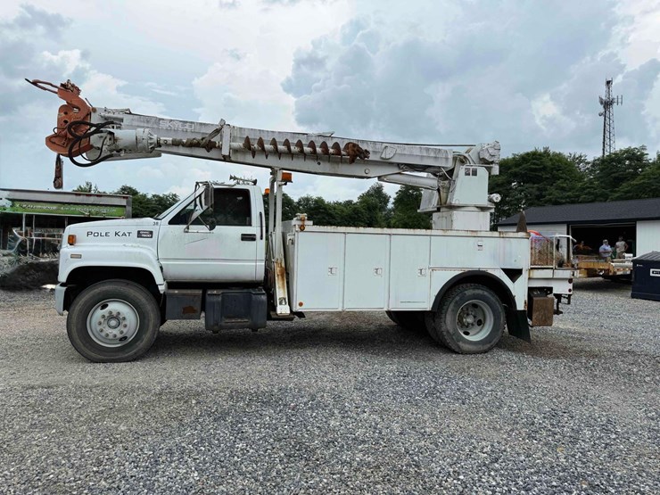 1999-gmc-7500-image-1