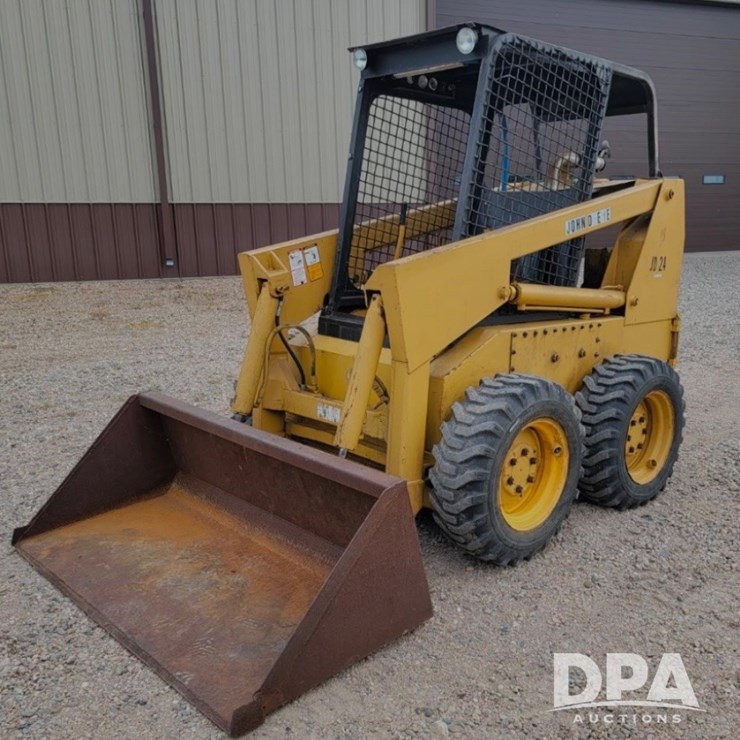 JOHN DEERE 24