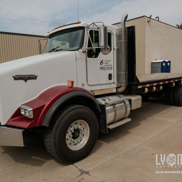 2011 KENWORTH T800