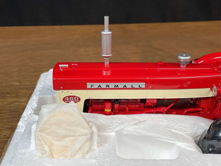 1/16-farmall-460-precision-nib-ertl-image-8