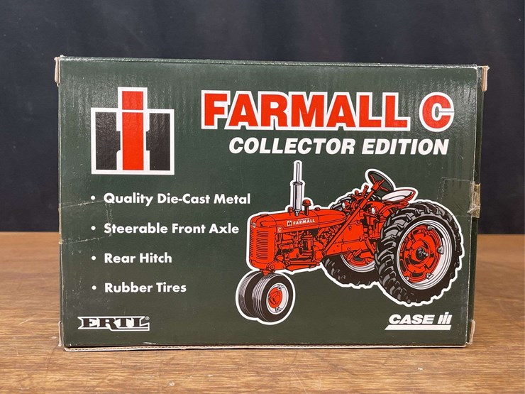 1/16-farmall-c-collector-nib-ertl-image-15