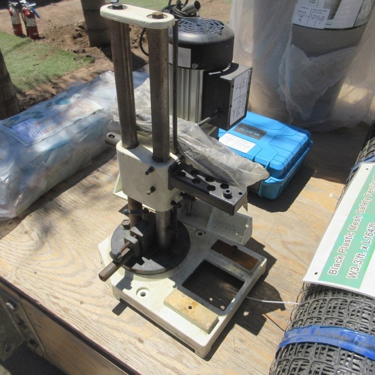 Shop Fox W1671 Micro Milling Machine