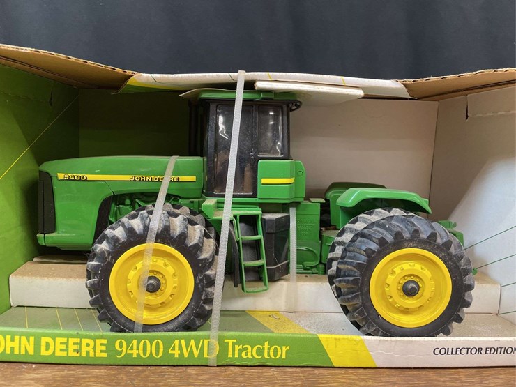 1/16-john-deere-9400-collector-nib-ertl-image-7