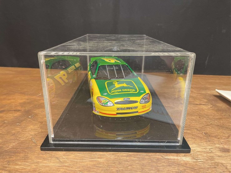 john-deere-18-image-8