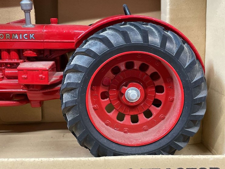 1/16-mccormick-wd-9-special-edition-nib-ertl-image-11