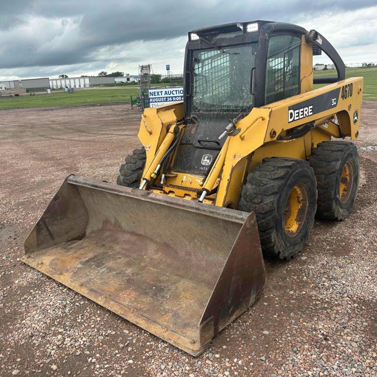 2007 DEERE 328
