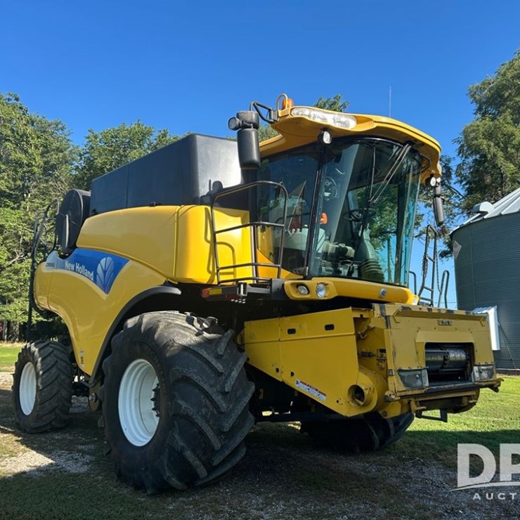 2011 NEW HOLLAND CR9060