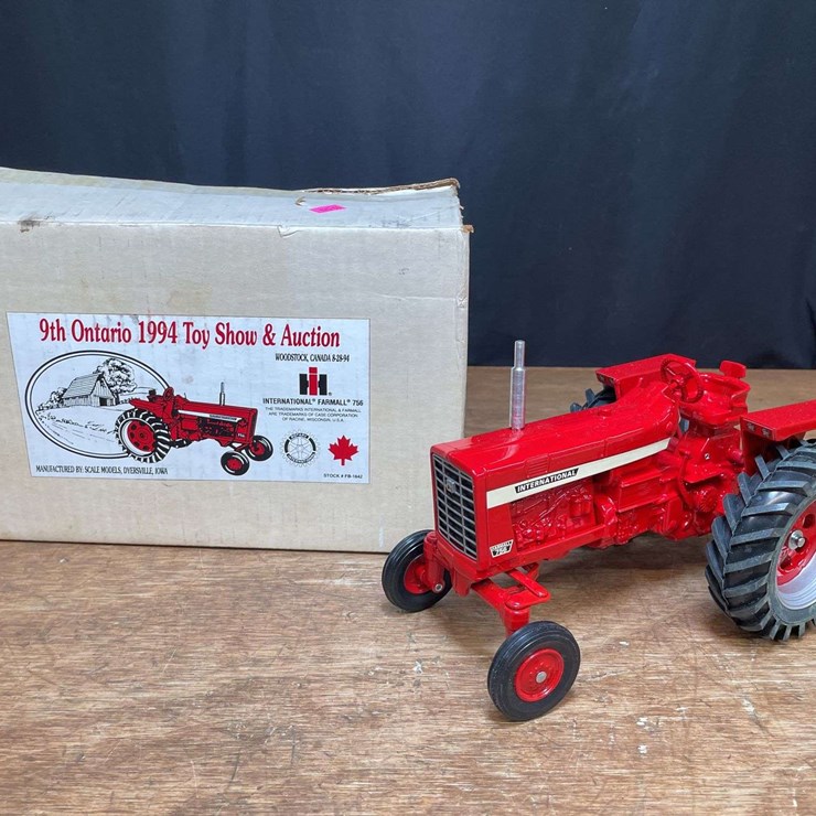 1/16 IH 756 1994 Ontario NIB SM