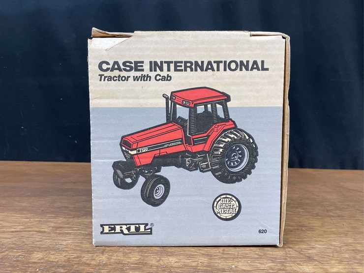 1/16-case-ih-magnum-7120-nib-ertl-image-3