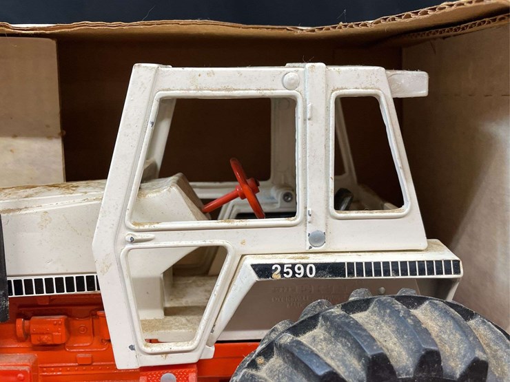 1/16-case-2590-nib-ertl-image-11