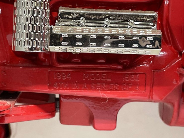 1/16-ih-1568-nib-ertl-image-9