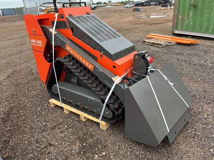 mini-2024-hrc600-skid-steer-image-2