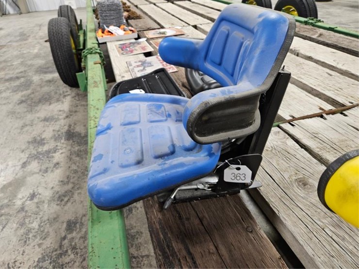#363-•-new-blue-tractor-seat-image-2