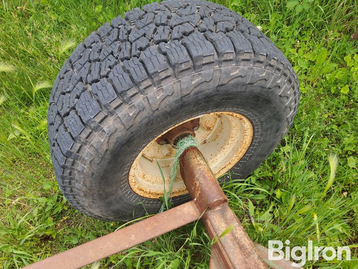 atwood-gooseneck-bale-hauler-image-20