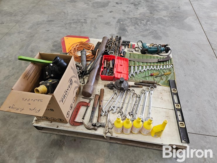 pallet-of-misc.-tools,-parts,-&-fasteners-image-5