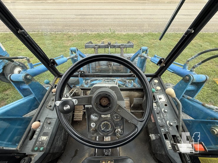 new-holland-9030-image-28
