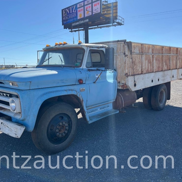 1966 CHEVY C60 TRUCK, 4/2 SPEED, 15' STEEL B&H,