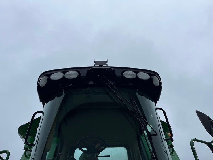 2011-john-deere-9770-sts-image-63
