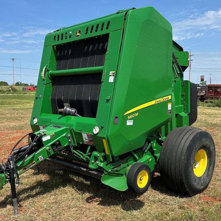 2018 JOHN DEERE 560M