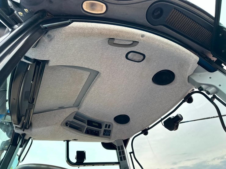 2014-new-holland-t6.175-image-44