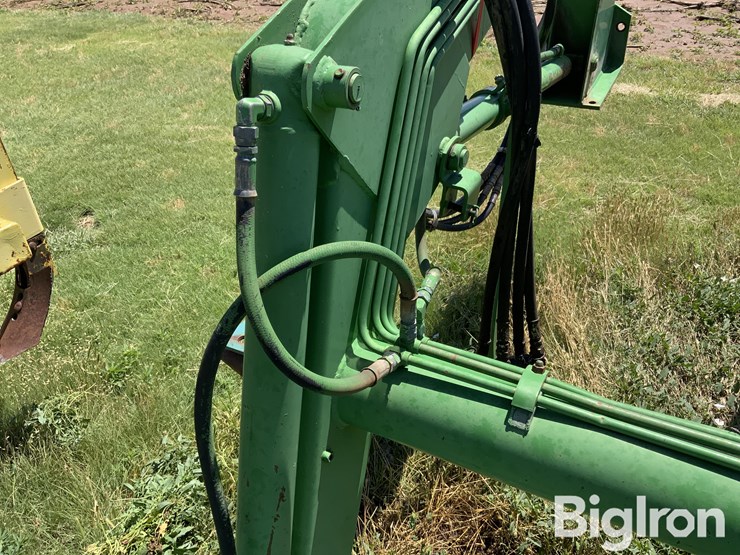 john-deere-146-image-14